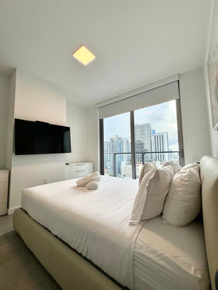 2 Bedrooms Design Condo Downtown Miami Pool And Gym Екстер'єр фото